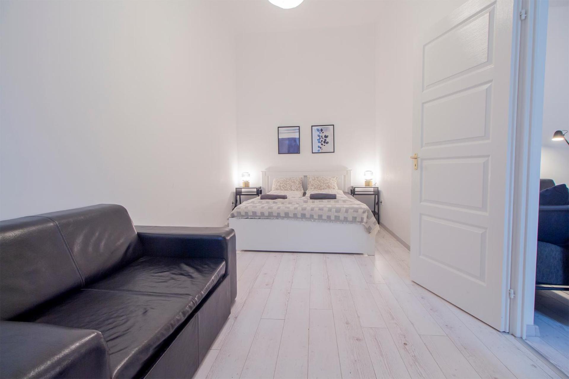 Kalvin 2Bdr Apartment With Ac Budapest Exterior photo